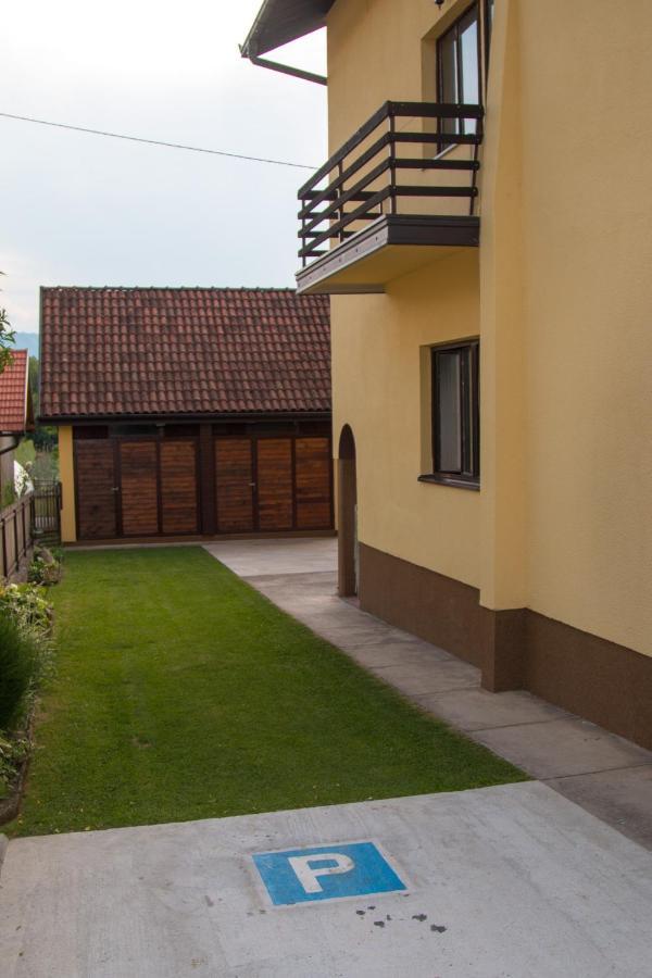 Brick Apartment Bajina Basta Luaran gambar