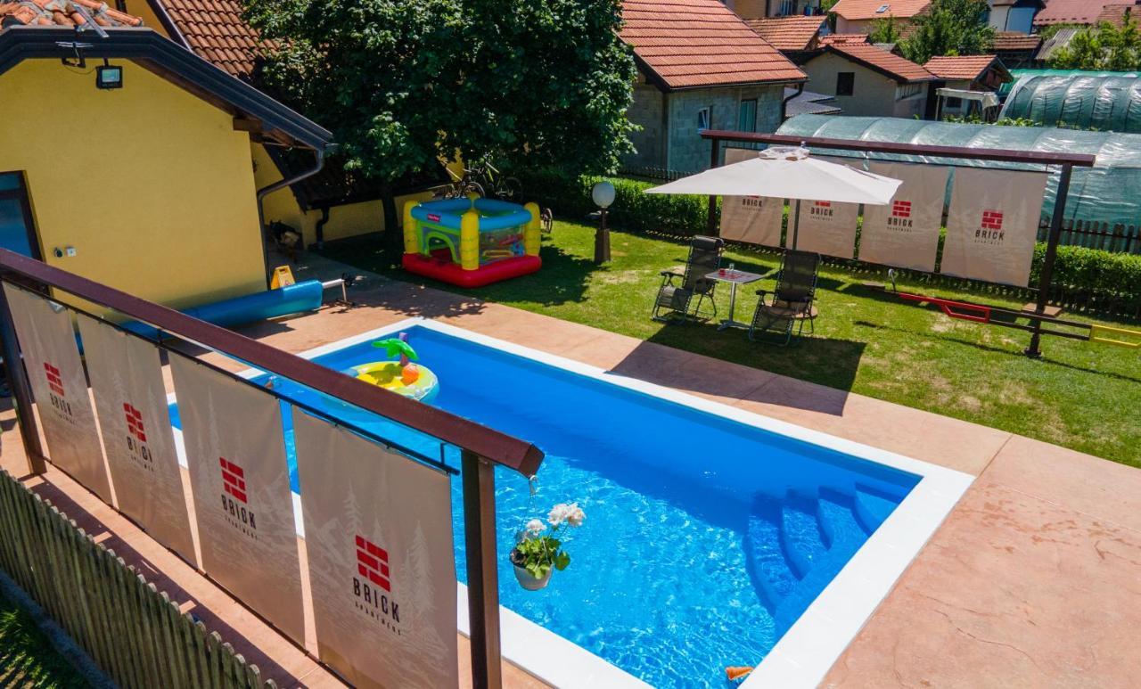 Brick Apartment Bajina Basta Luaran gambar